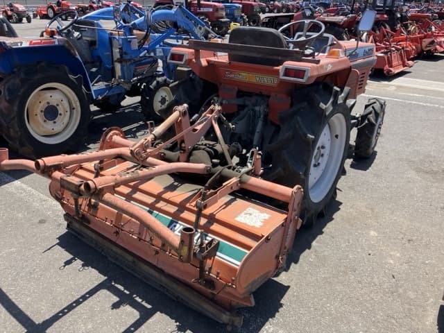 Tractor — Auction (lot 8456-1020)
