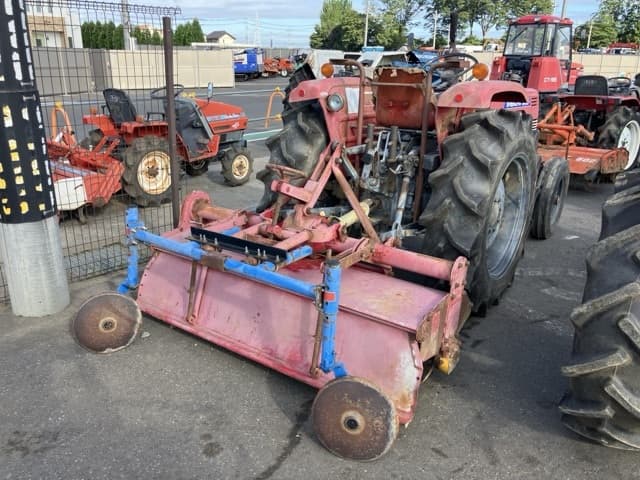Tractor — Auction (lot 8456-1023)