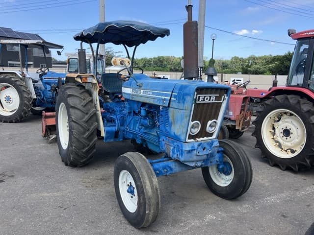 Tractor — Auction (lot 8456-1024)