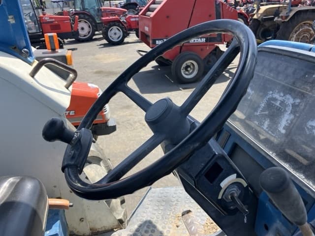 Tractor — Auction (lot 8456-1028)