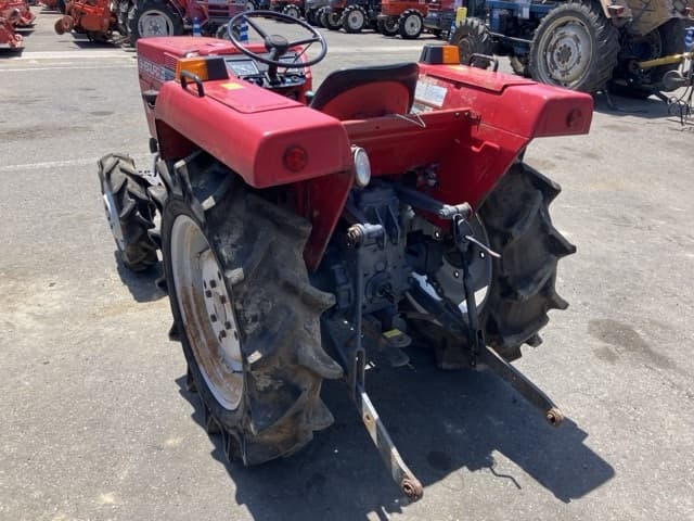 Tractor — Auction (lot 8456-1030)