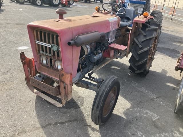 Tractor — Auction (lot 8456-1031)