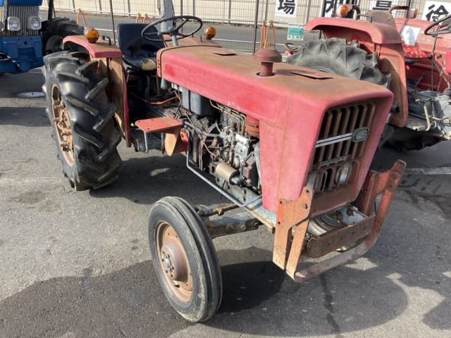 Tractor — Auction (lot 8456-1031)