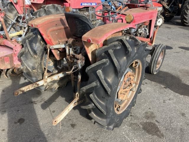 Tractor — Auction (lot 8456-1031)