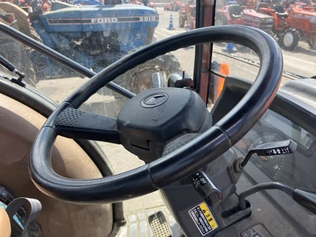 Tractor — Auction (lot 8456-1038)