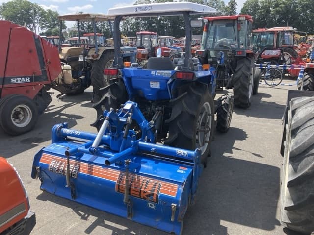 Tractor — Auction (lot 8456-1040)