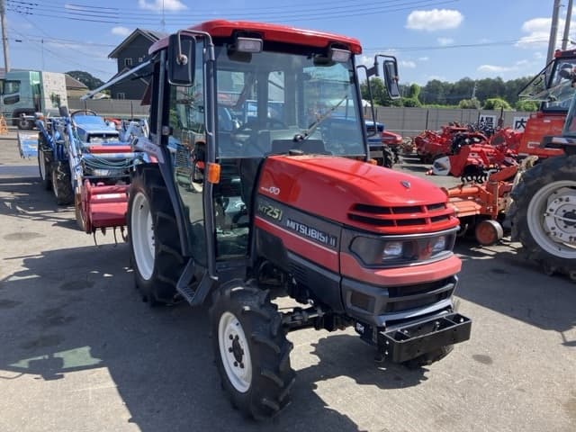 Tractor — Auction (lot 8456-1041)