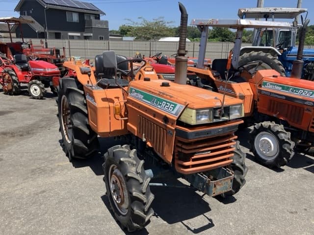 Tractor — Auction (lot 8456-1043)