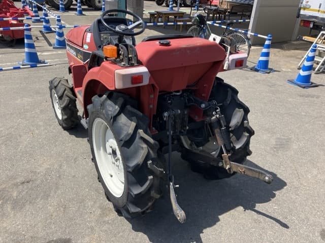 Tractor — Auction (lot 8456-1044)