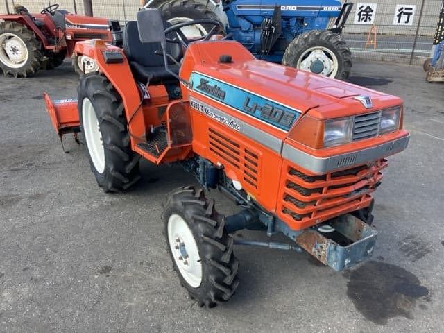 Tractor — Auction (lot 8456-1045)