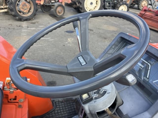 Tractor — Auction (lot 8456-1045)