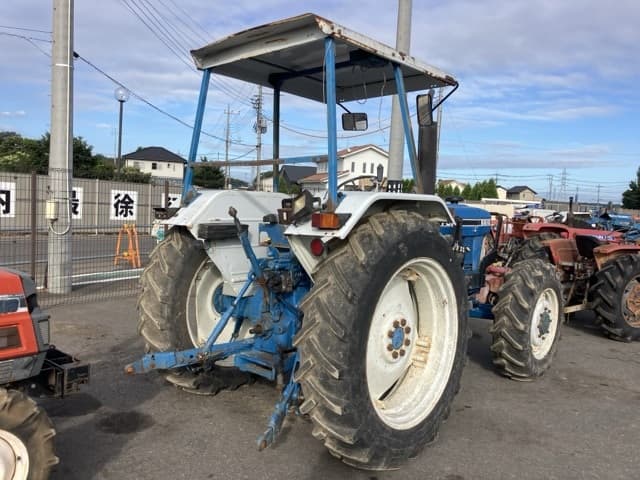 Tractor — Auction (lot 8456-1046)