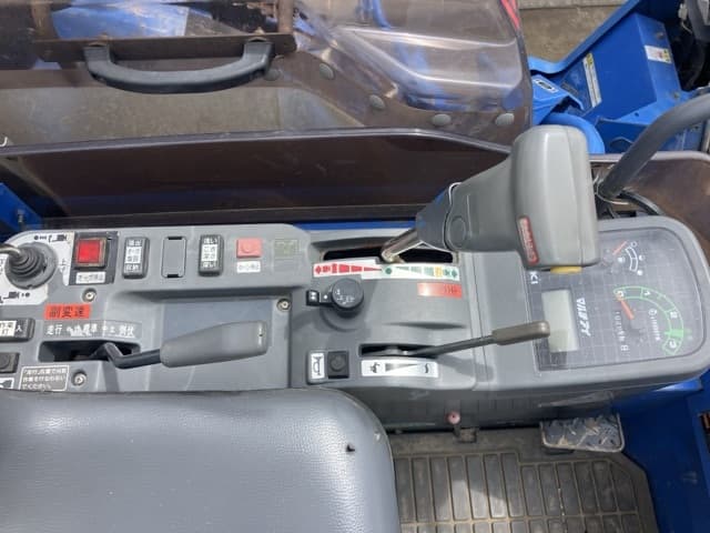 Combine — Auction (lot 8456-1049)