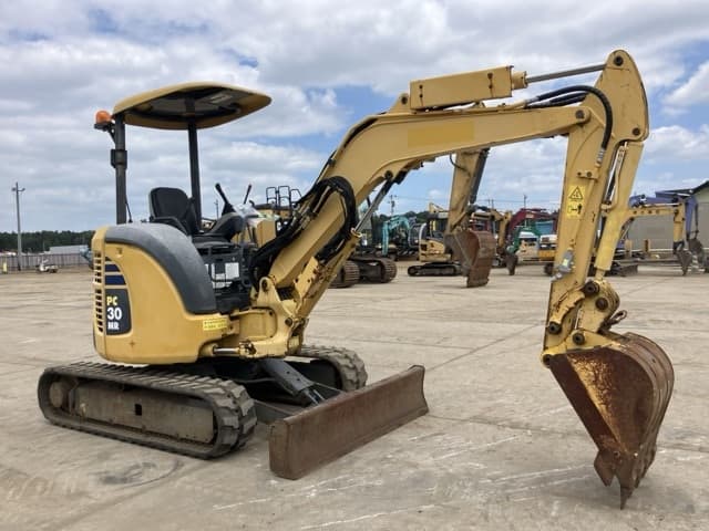 MINI EXCAVATOR — Auction (lot 8456-105)