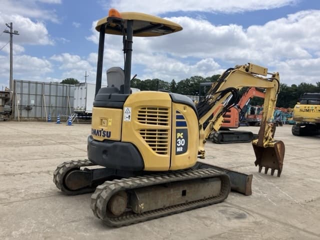 MINI EXCAVATOR — Auction (lot 8456-105)