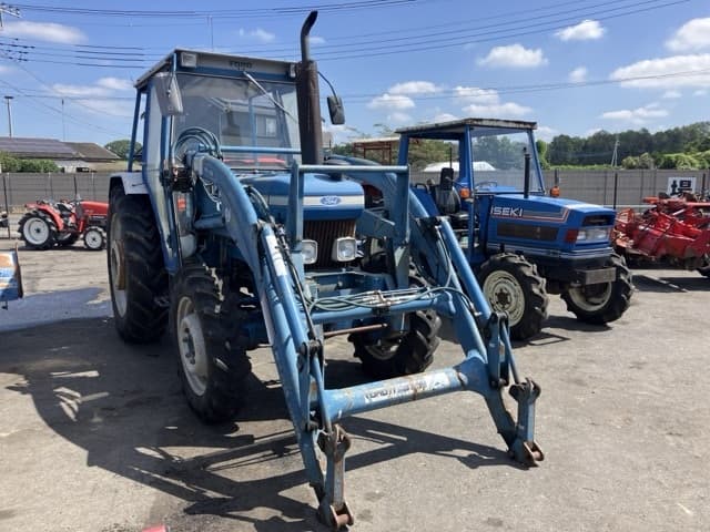 Tractor — Auction (lot 8456-1054)