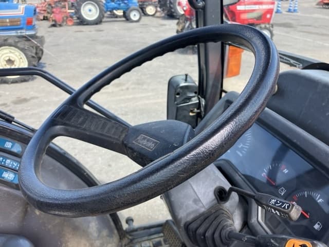 Tractor — Auction (lot 8456-1057)