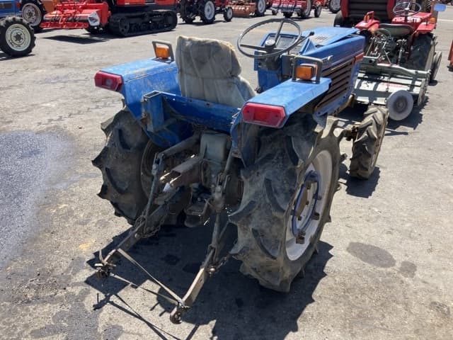 Tractor — Auction (lot 8456-1063)