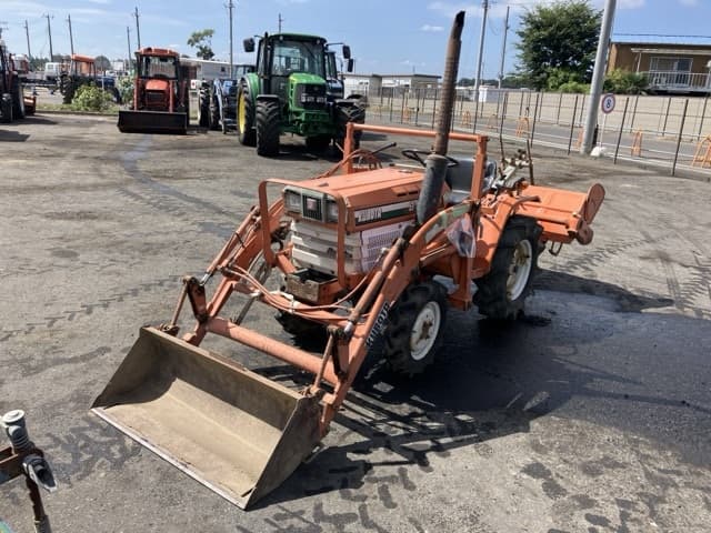 Tractor — Auction (lot 8456-1064)