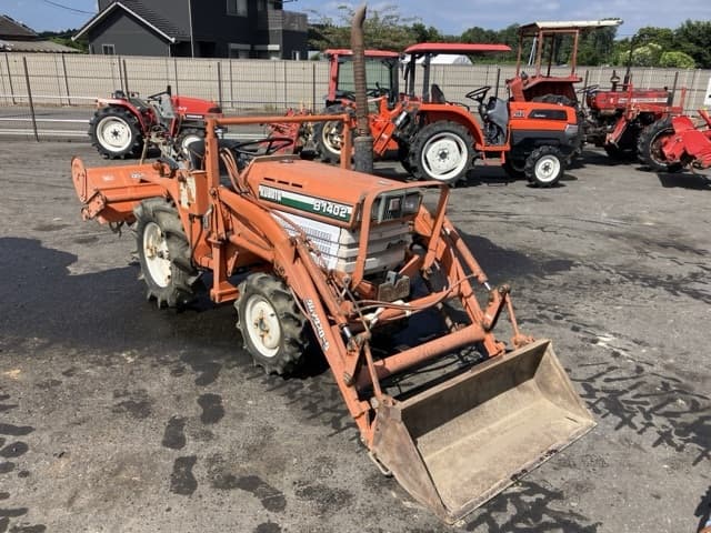 Tractor — Auction (lot 8456-1064)