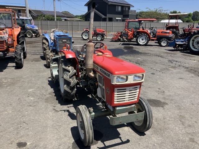 Tractor — Auction (lot 8456-1065)