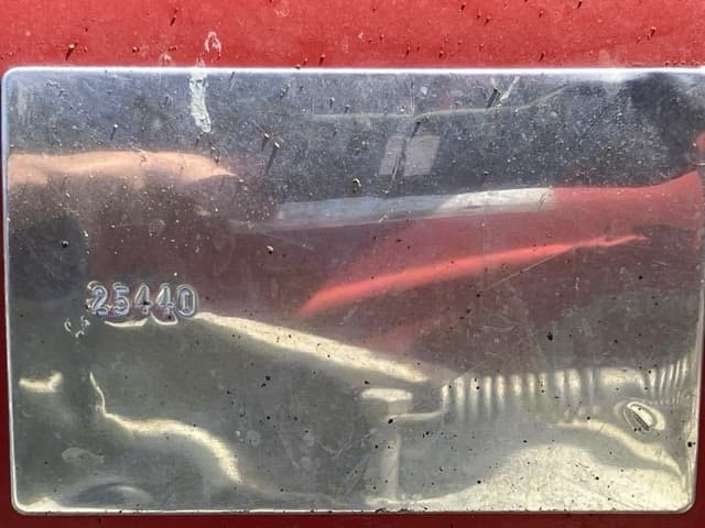 Tractor — Auction (lot 8456-1065)