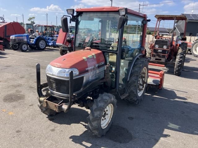 Tractor — Auction (lot 8456-1067)