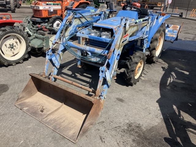 Tractor — Auction (lot 8456-1068)