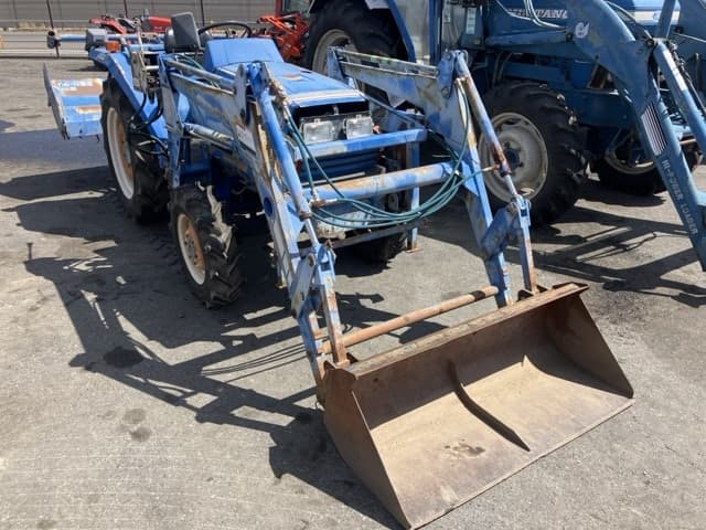 Tractor — Auction (lot 8456-1068)