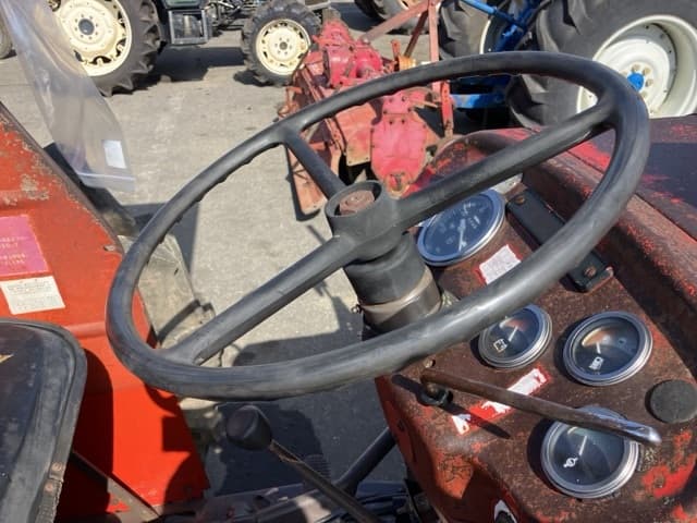 Tractor — Auction (lot 8456-1069)