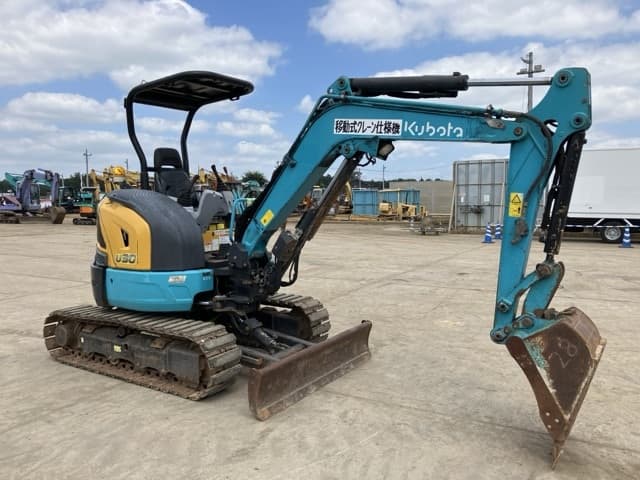 MINI EXCAVATOR — Auction (lot 8456-107)