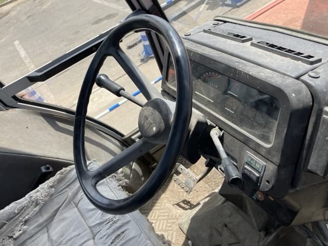 Tractor — Auction (lot 8456-1074)