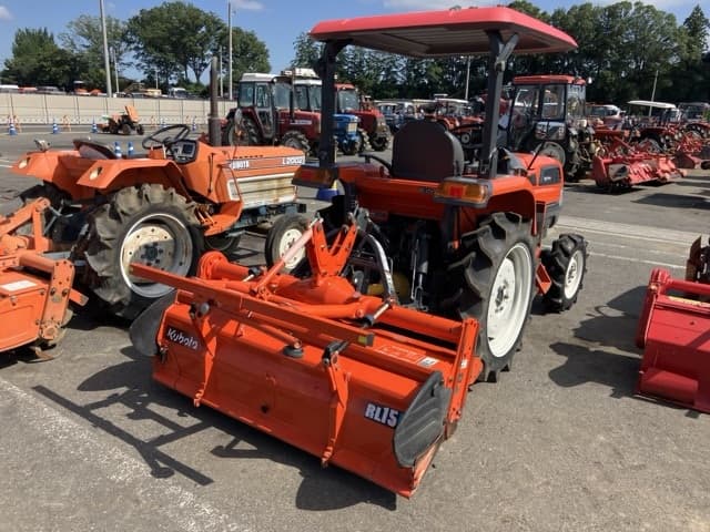 Tractor — Auction (lot 8456-1077)