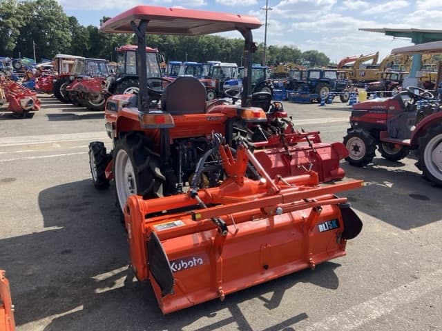 Tractor — Auction (lot 8456-1077)