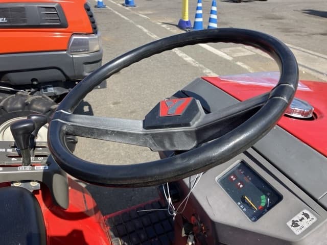 Tractor — Auction (lot 8456-1078)