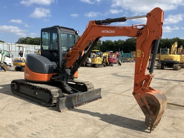 MINI EXCAVATOR — Auction (lot 8456-108)