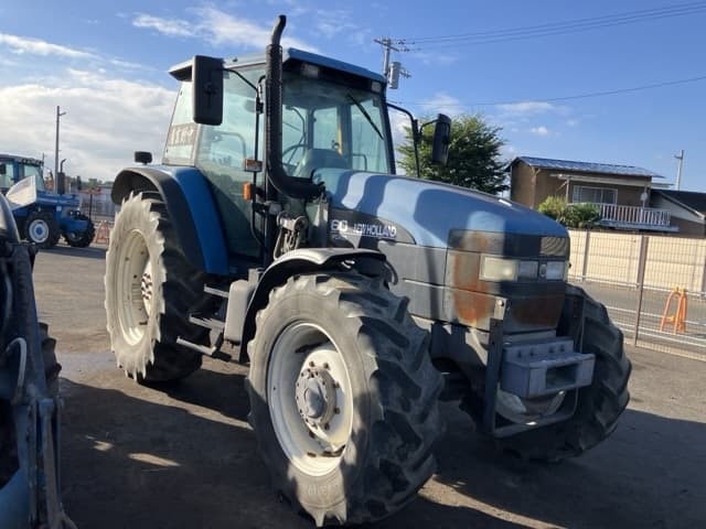 Tractor — Auction (lot 8456-1081)