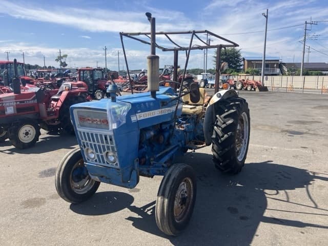Tractor — Auction (lot 8456-1083)