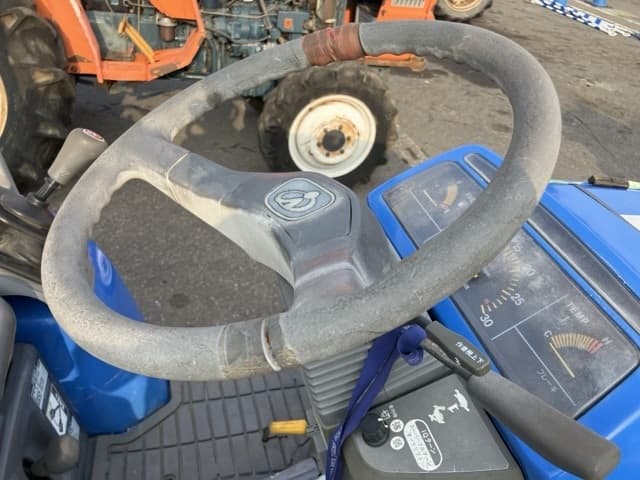 Tractor — Auction (lot 8456-1087)