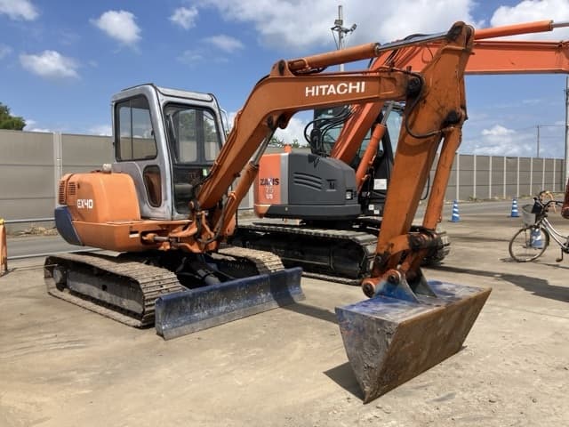 MINI EXCAVATOR — Auction (lot 8456-109)