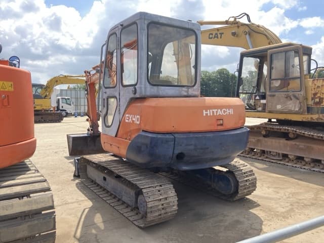 MINI EXCAVATOR — Auction (lot 8456-109)