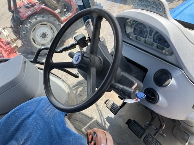 Tractor — Auction (lot 8456-1090)