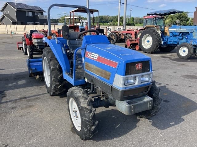 Tractor — Auction (lot 8456-1095)