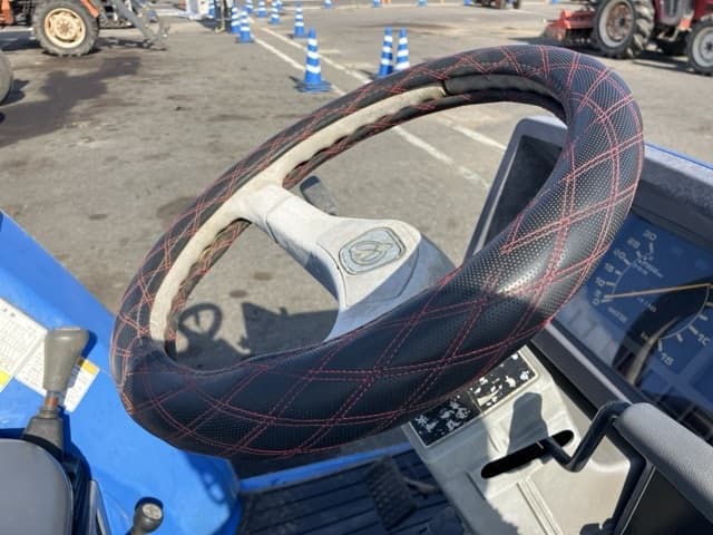 Tractor — Auction (lot 8456-1095)