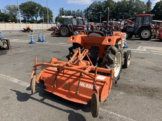 Tractor — Auction (lot 8456-1099)