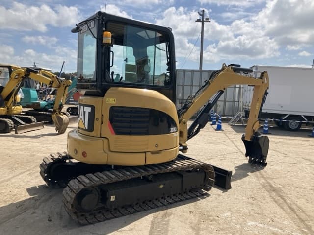 MINI EXCAVATOR — Auction (lot 8456-11)