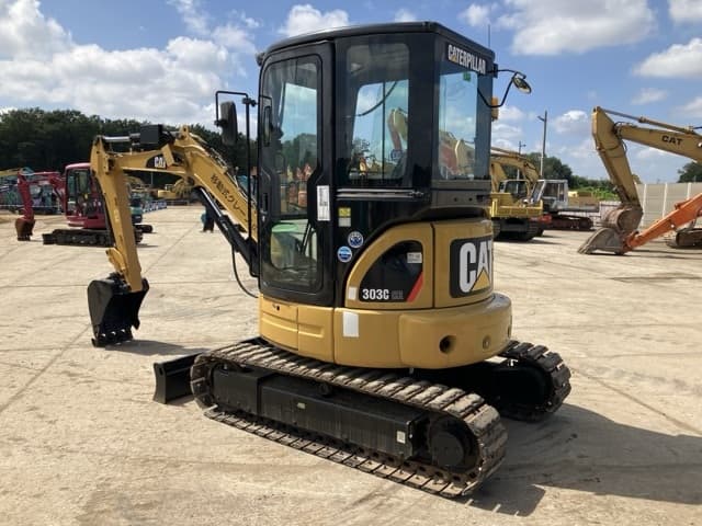 MINI EXCAVATOR — Auction (lot 8456-11)