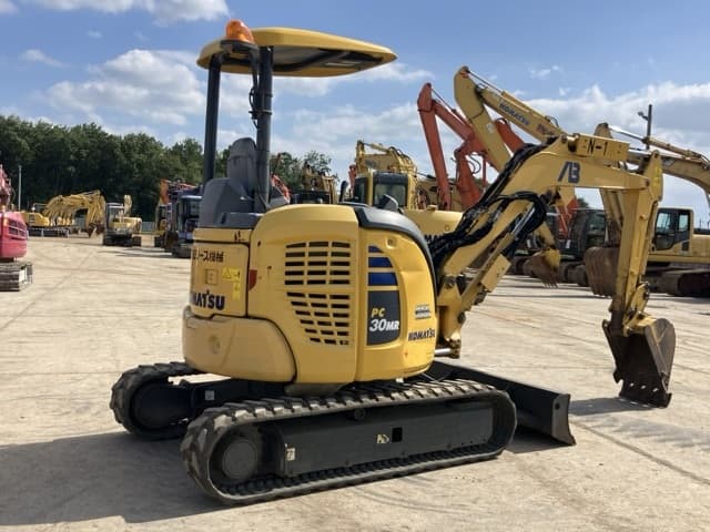 MINI EXCAVATOR — Auction (lot 8456-110)