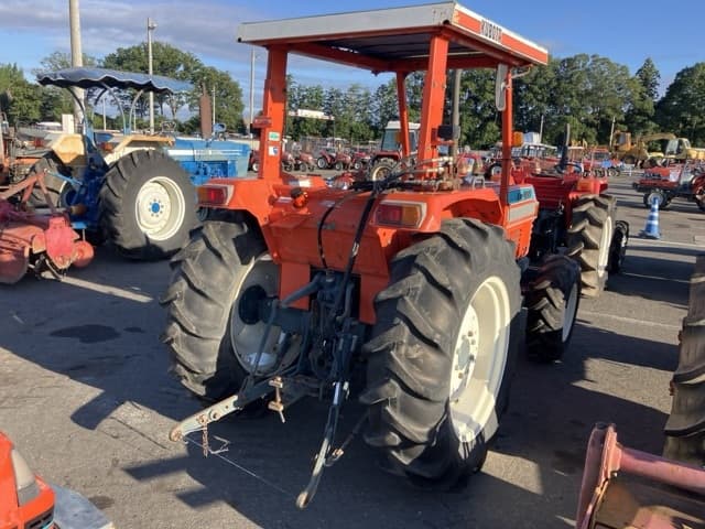 Tractor — Auction (lot 8456-1102)