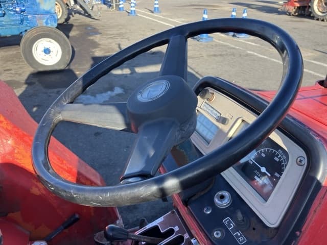 Tractor — Auction (lot 8456-1103)